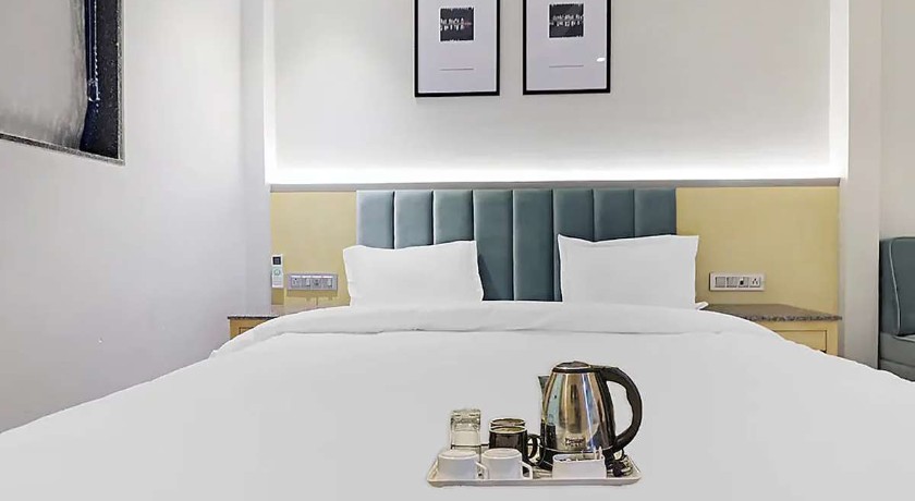 Hotel Yellow Courtyard in Bhopal