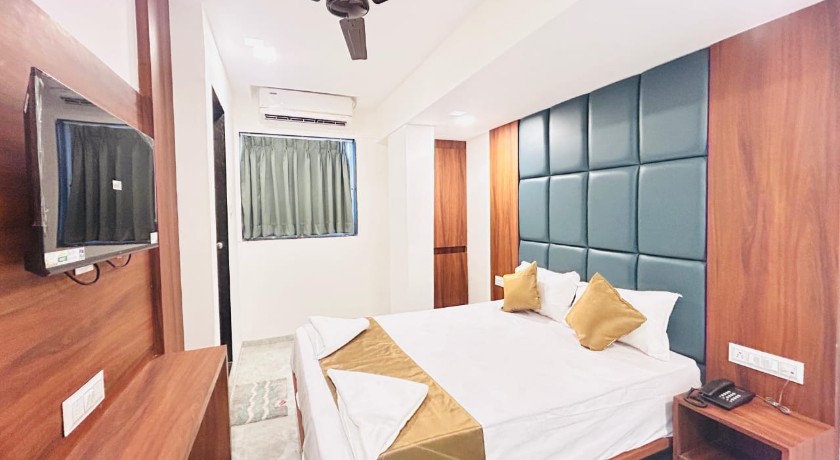 Hotel Sea Rock  in Navi Mumbai