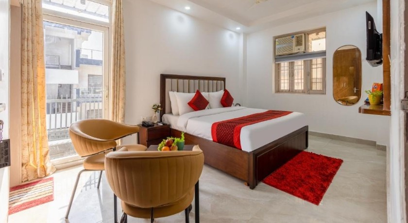 Hotel Park Tree in Noida