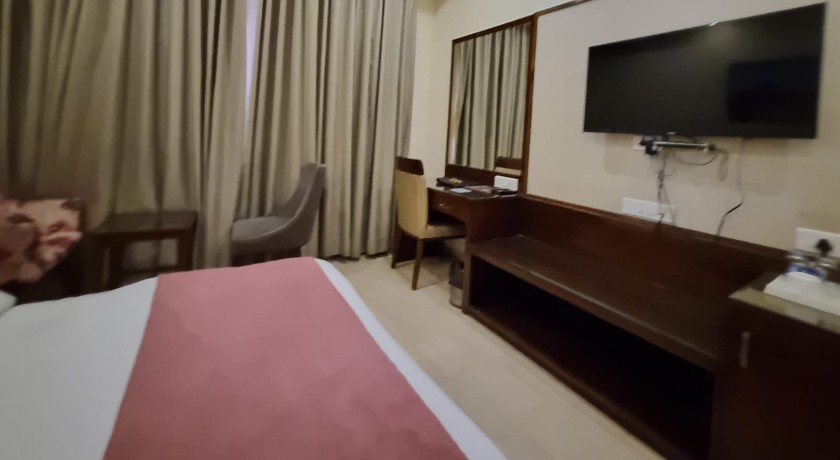 Hotel Star Wood in Dehradun