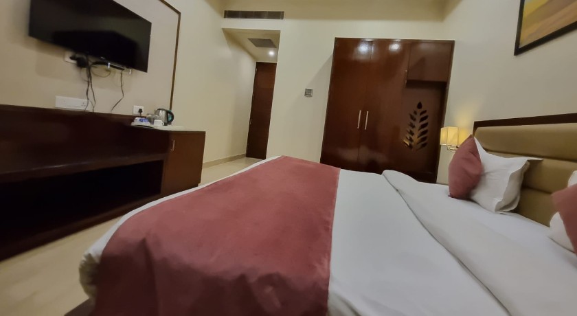 Hotel Star Wood in Dehradun