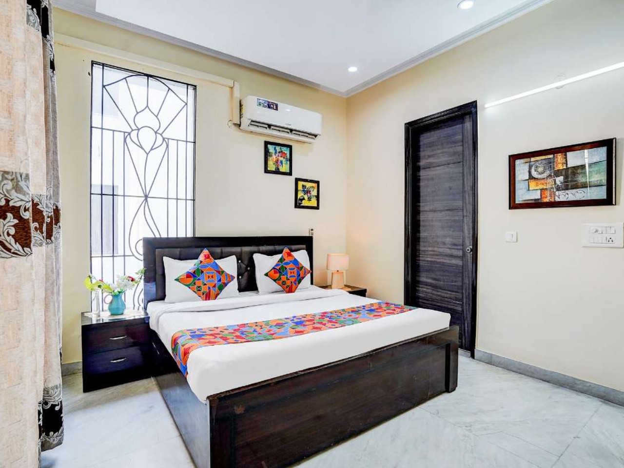 Sarla Sadan in Noida