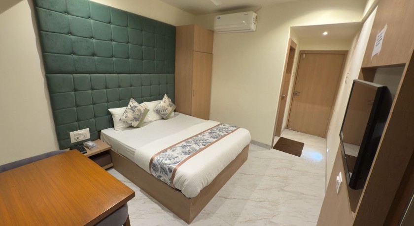 Hotel Zampex Executive in Navi Mumbai