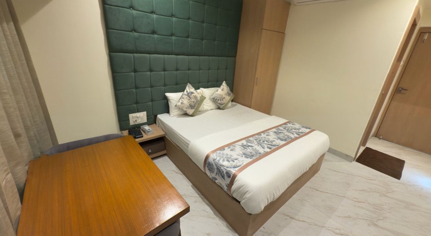 Hotel Zampex Executive in Navi Mumbai