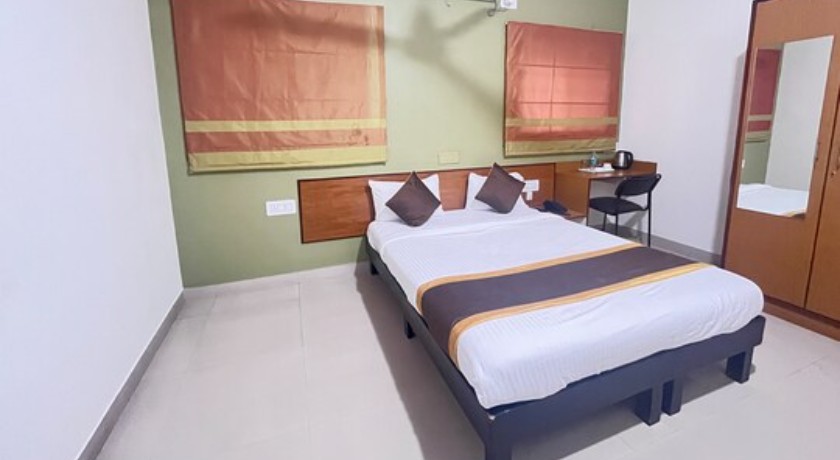 Hop Inn Service Apartment in Bangalore