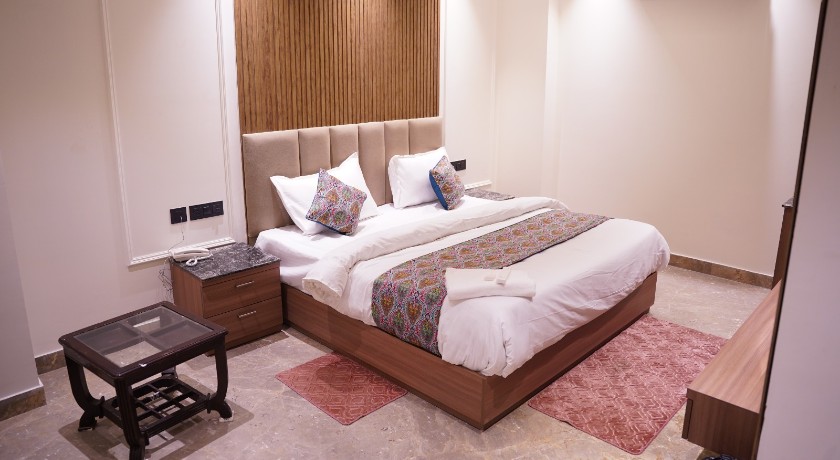 Hotel Elvilla in Delhi