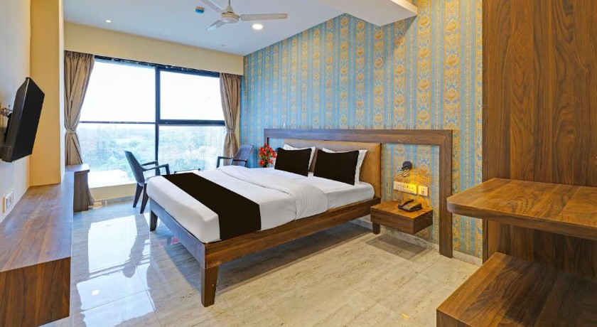 Hotel Om Shiv in Vadodara