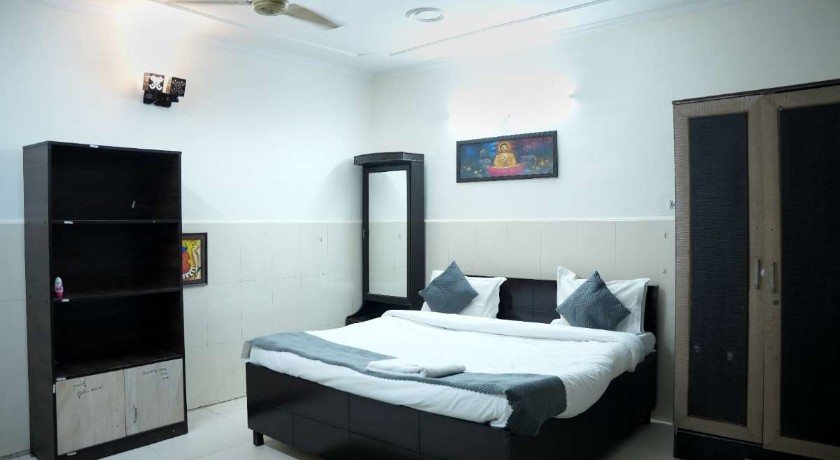 Hotel Shiv Palace in Delhi