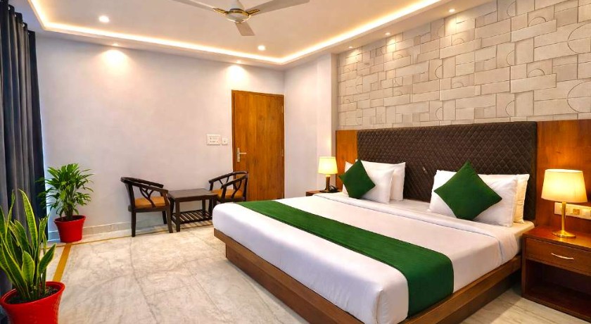 Hotel Good Luck By JMD Group in Delhi