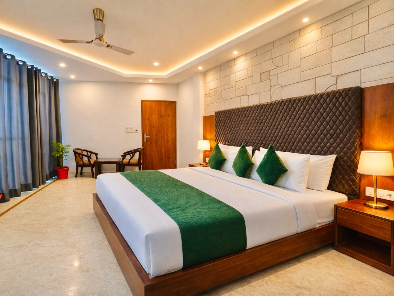 Hotel Good Luck By JMD Group in Delhi