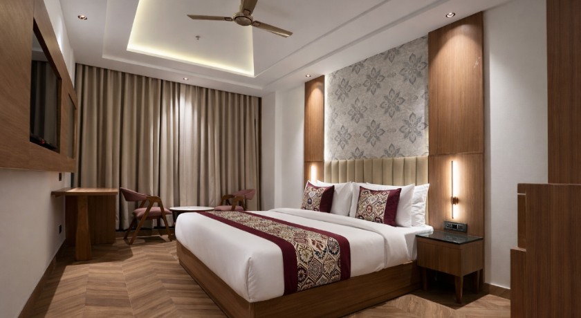 Hotel Grand Shalimar by JMD Group in Delhi
