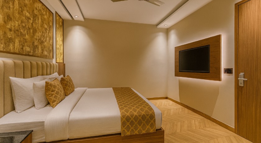 Hotel Grand Shalimar by JMD Group in Delhi