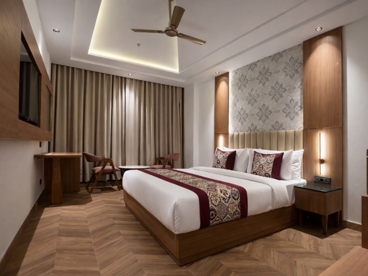 Hotel Grand Shalimar by JMD Group in Delhi