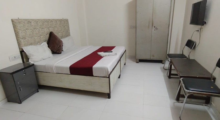 MC Residence in Delhi