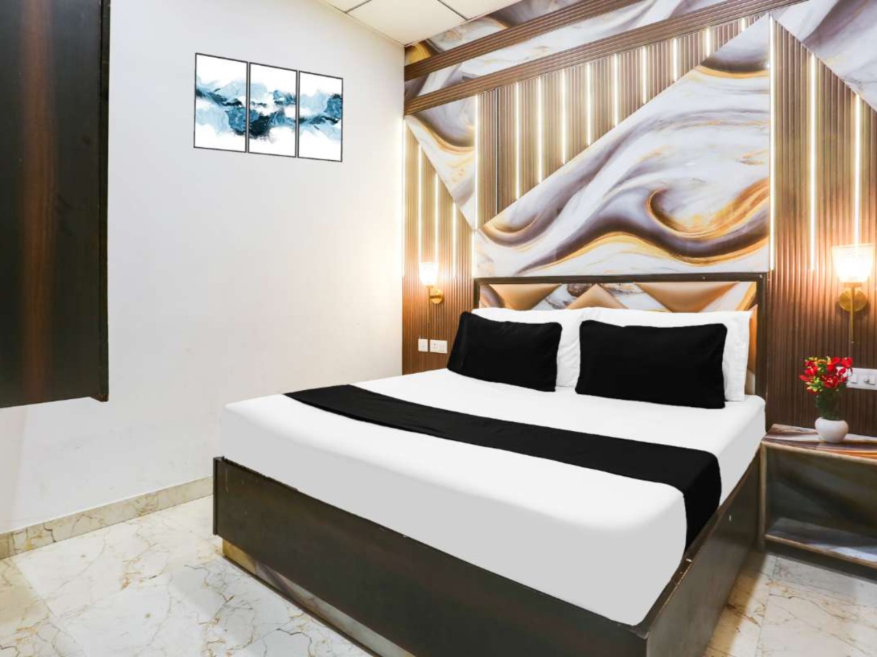 Hotel Golden Key in Delhi