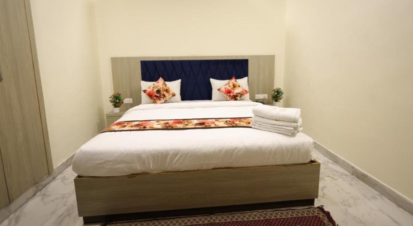 Hotel Taj Elevate in Agra