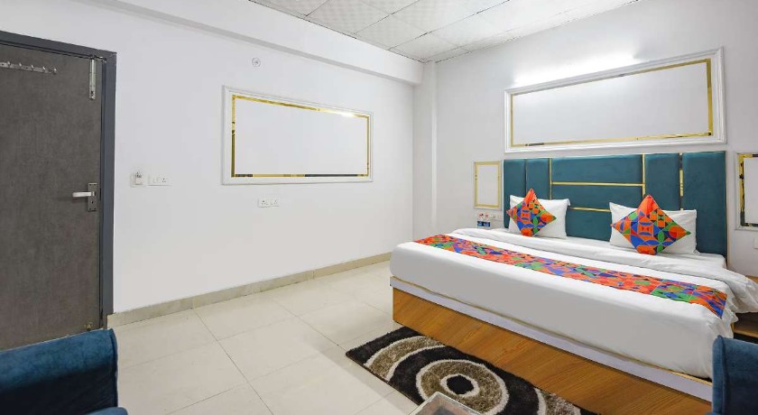 Hotel Cozy Nest in Delhi