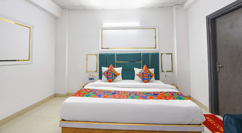 Hotel Cozy Nest in Delhi
