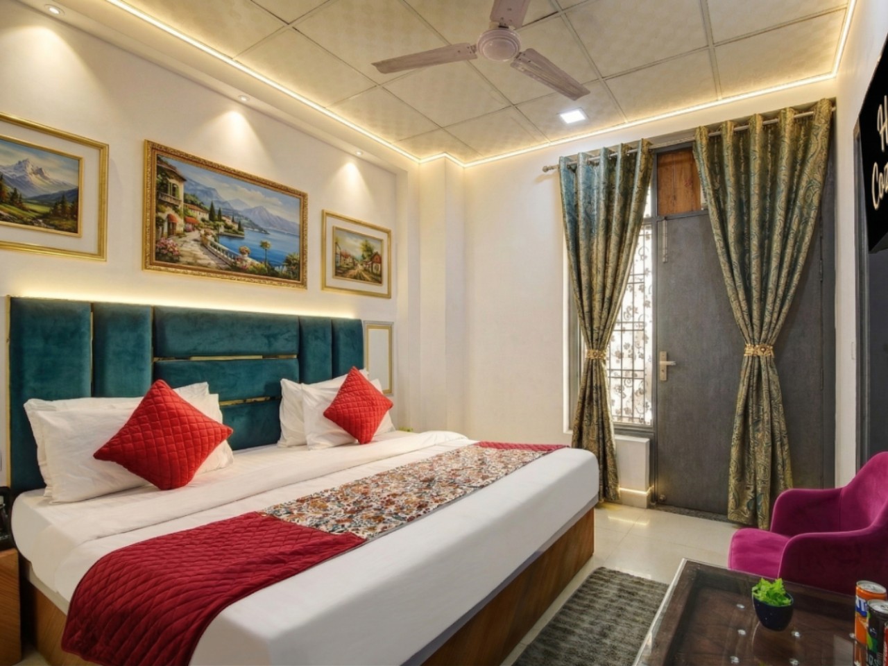 Hotel Cozy Nest in Delhi