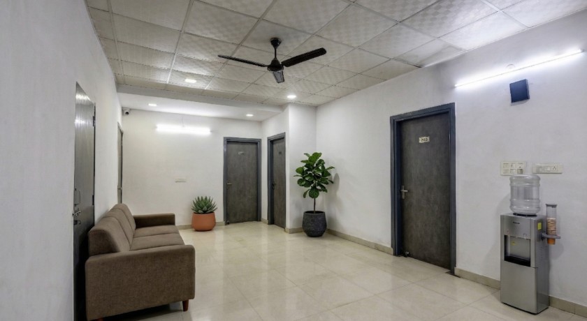 Hotel Cozy Nest in Delhi