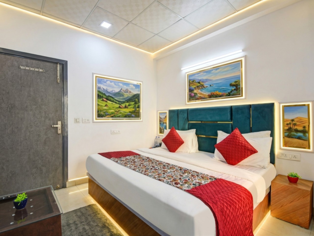 Hotel Cozy Nest in Delhi