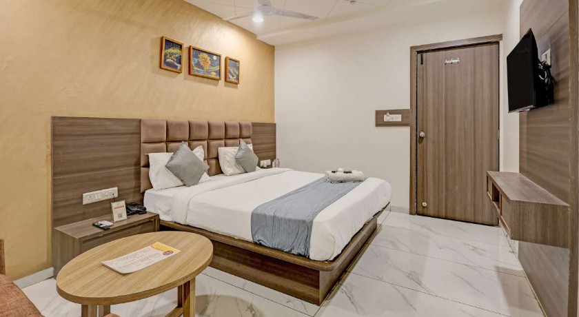 Hotel M H Grand in Ahmedabad