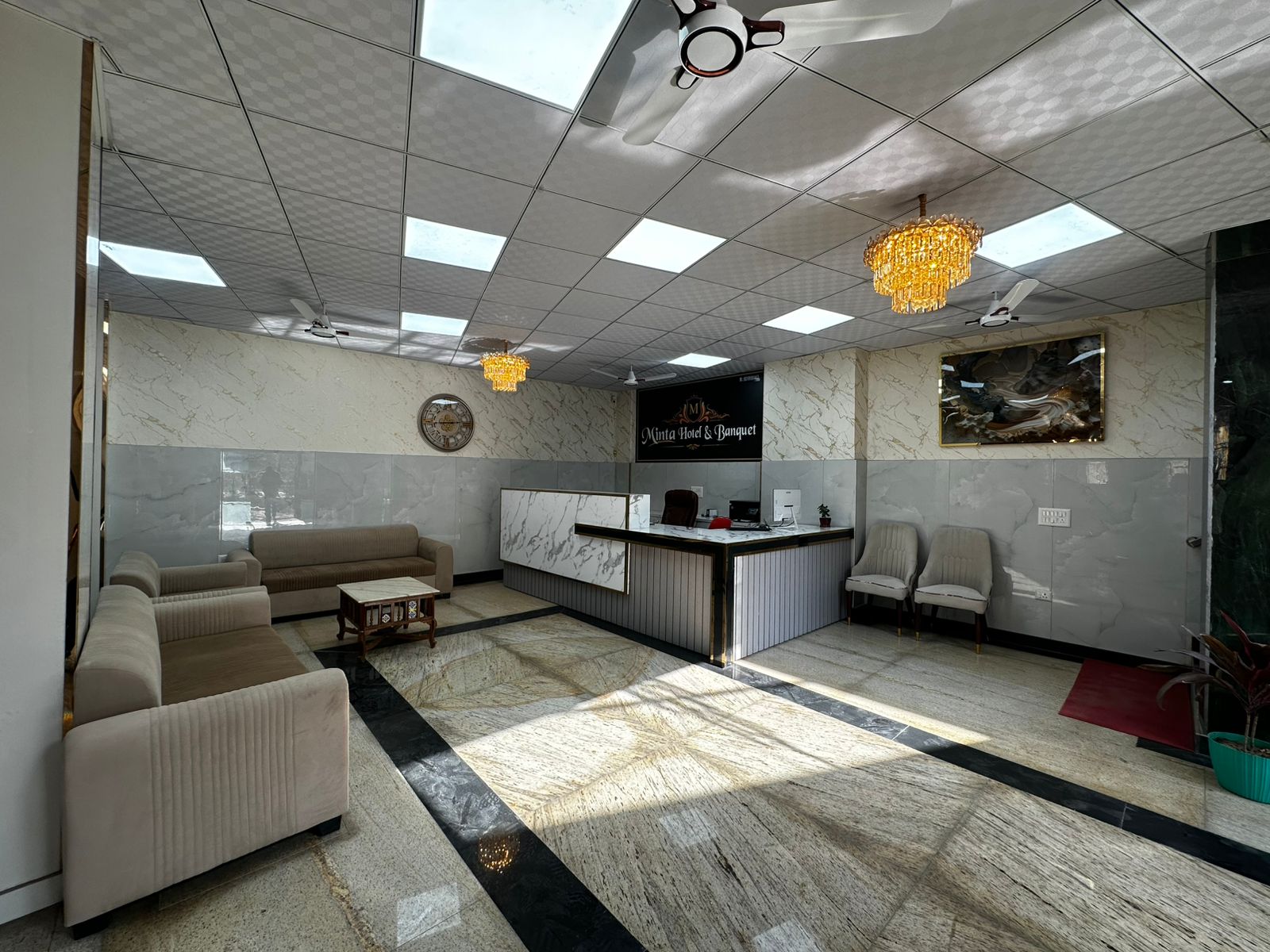 Hotel Minta Hotel in Noida