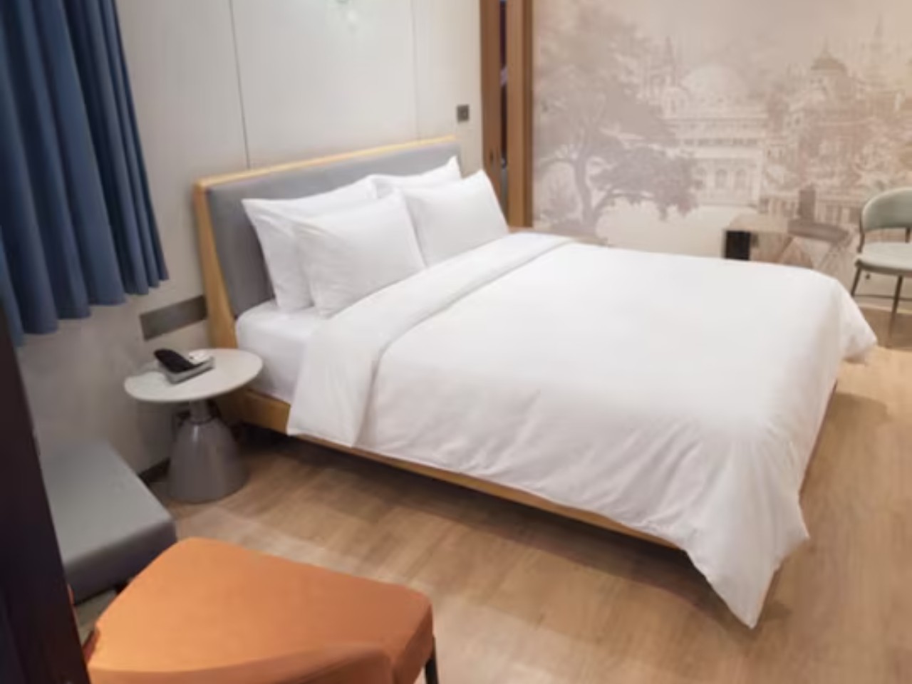 Saltstayz Premier-Sector 26 in Noida