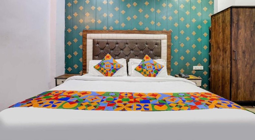 Hotel Golden Stone in Ghaziabad