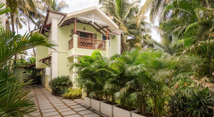 Sanctuary by REVE Escapes -Premium 3 BHK Villa Near Morjim Beach in Goa