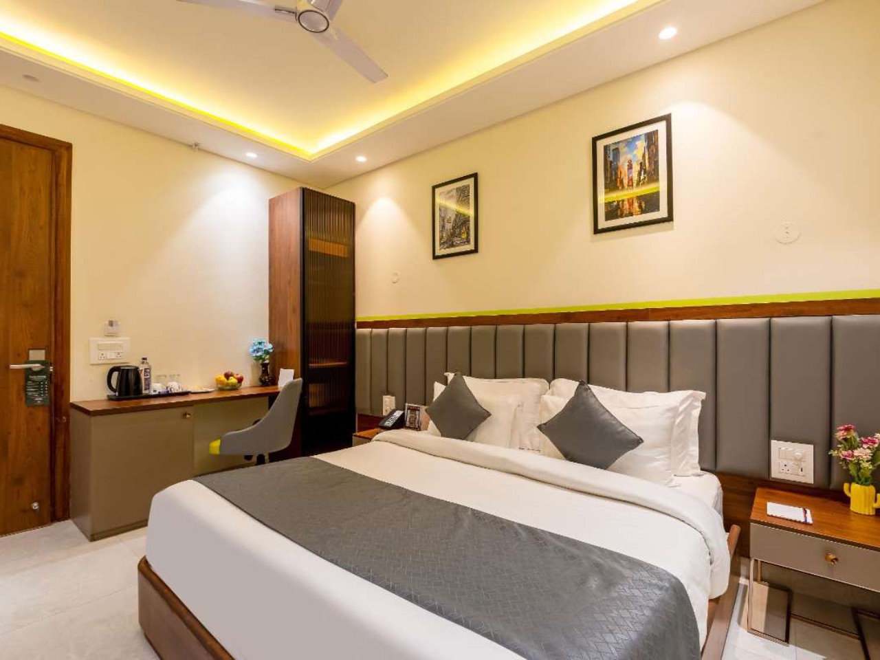S by Z Hotels, Baani Square in Gurgaon