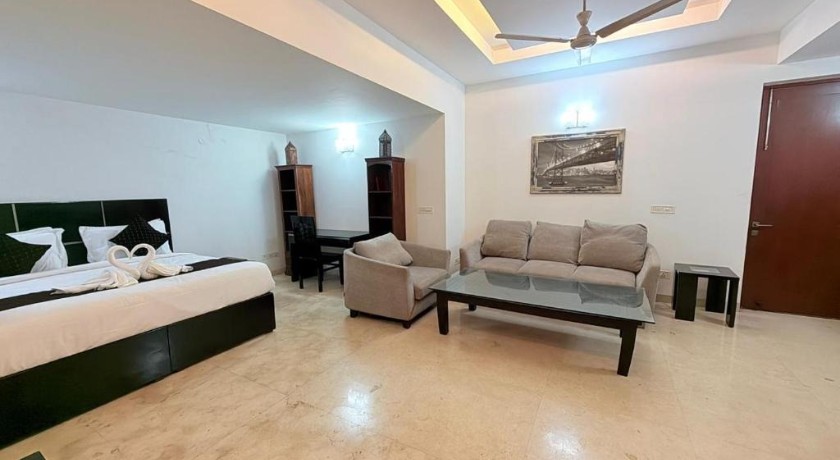 Floryn Stayz-Huda City Centre in Gurgaon