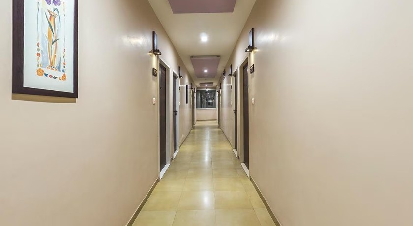 Hotel Blue Bells Valsad in Valsad