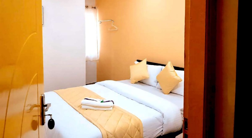 Hotel Golden Stay in Bangalore
