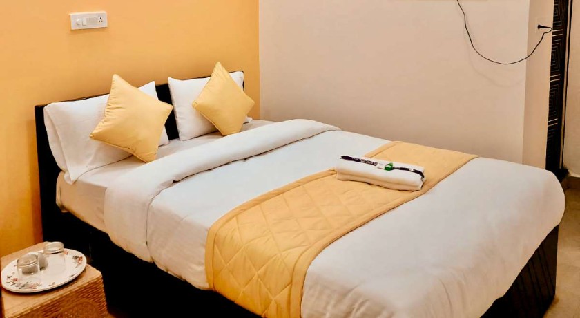 Hotel Golden Stay in Bangalore