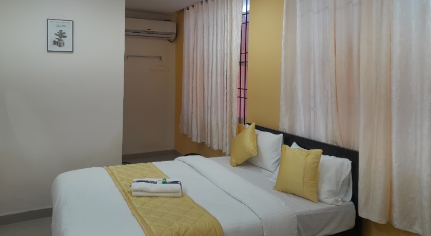 Hotel Golden Stay in Bangalore
