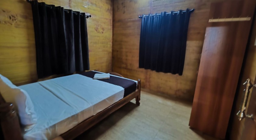 HolidayZ by Stayz Royale - Yercaud Thalaicholai in salem