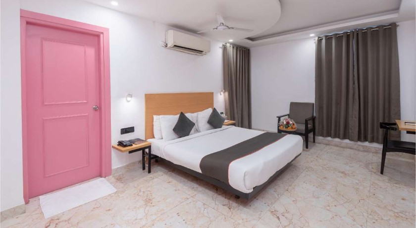 Chhavi Hotel in Noida