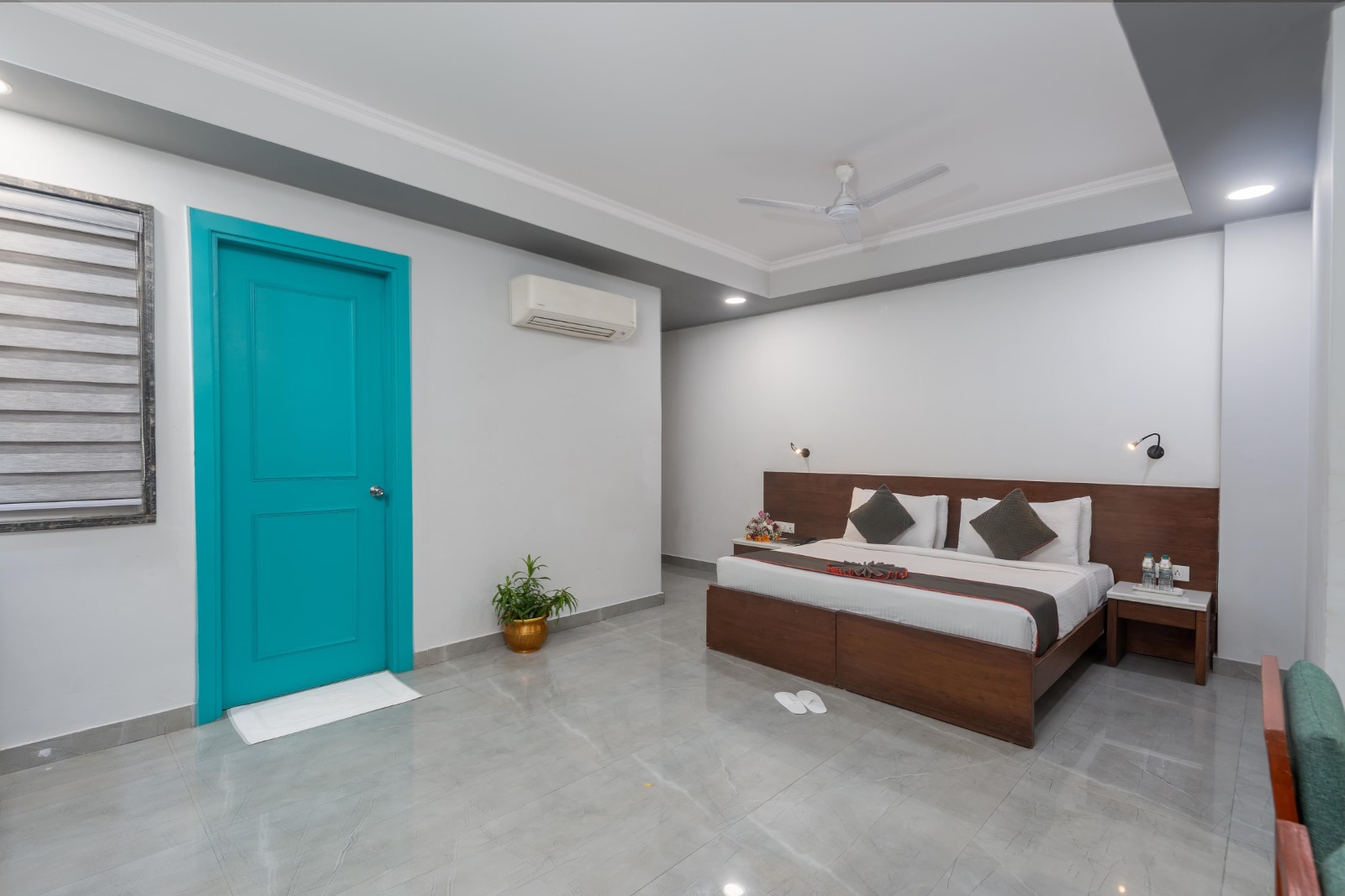 Chhavi Hotel in Noida