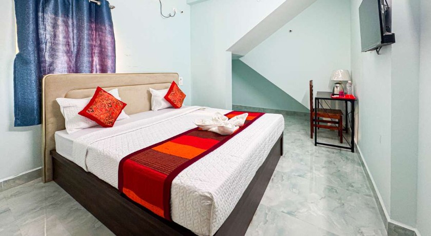 Redfox Service Apartment - Ambattur in Chennai