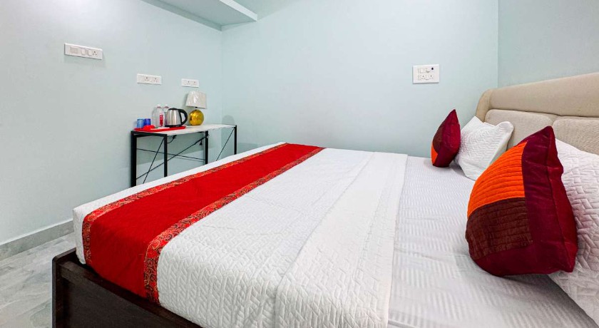 Redfox Service Apartment - Ambattur in Chennai