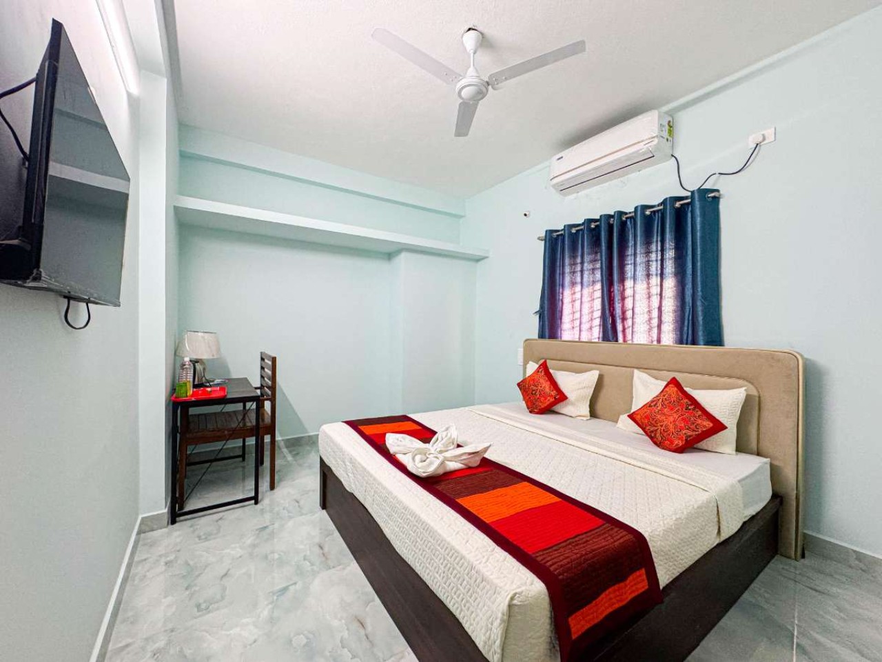 Redfox Service Apartment - Ambattur in Chennai