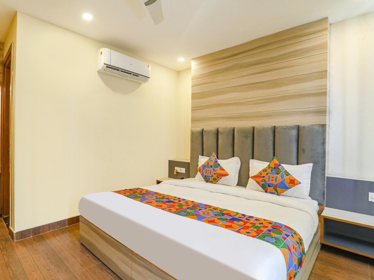 Hotel JS Pearl in Dehradun