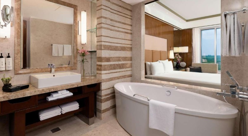 Crowne Plaza New Delhi Okhla by IHG in Delhi