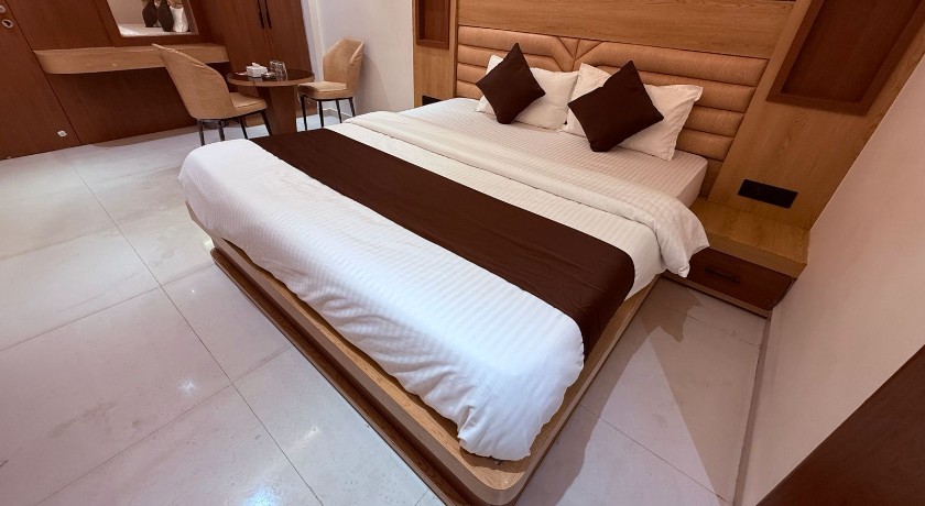 Hotel Classic Badlapur in Thane