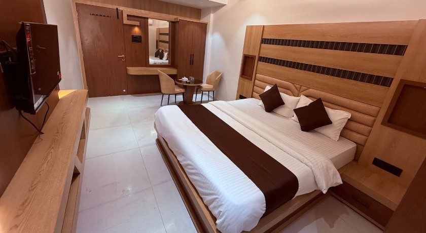 Hotel Classic Badlapur in Thane