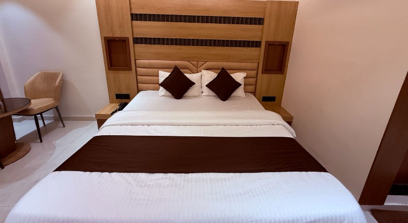 Hotel Classic Badlapur in Thane