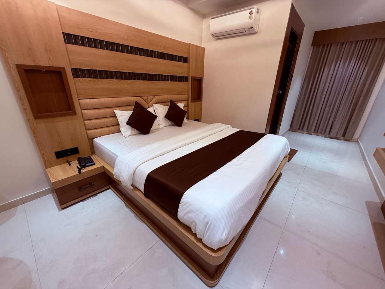 Hotel Classic Badlapur in Thane