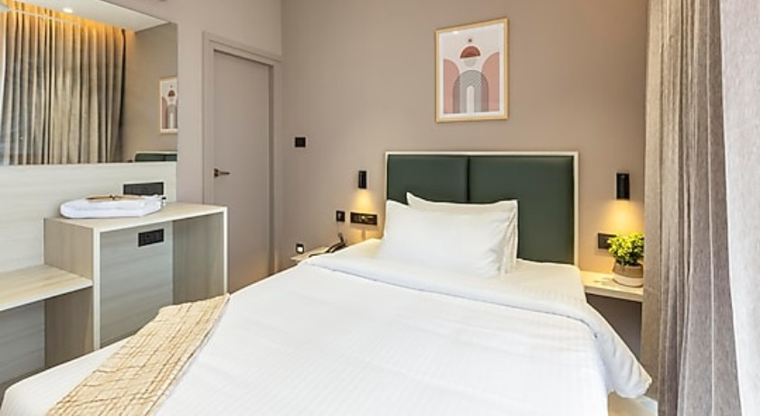 Altin Stays in Coimbatore