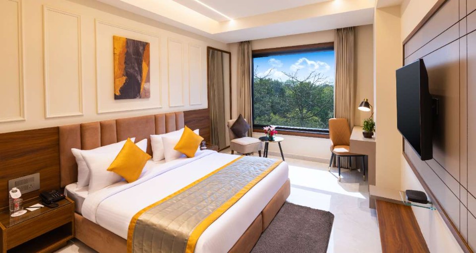 The Mor Stays in Greater Noida